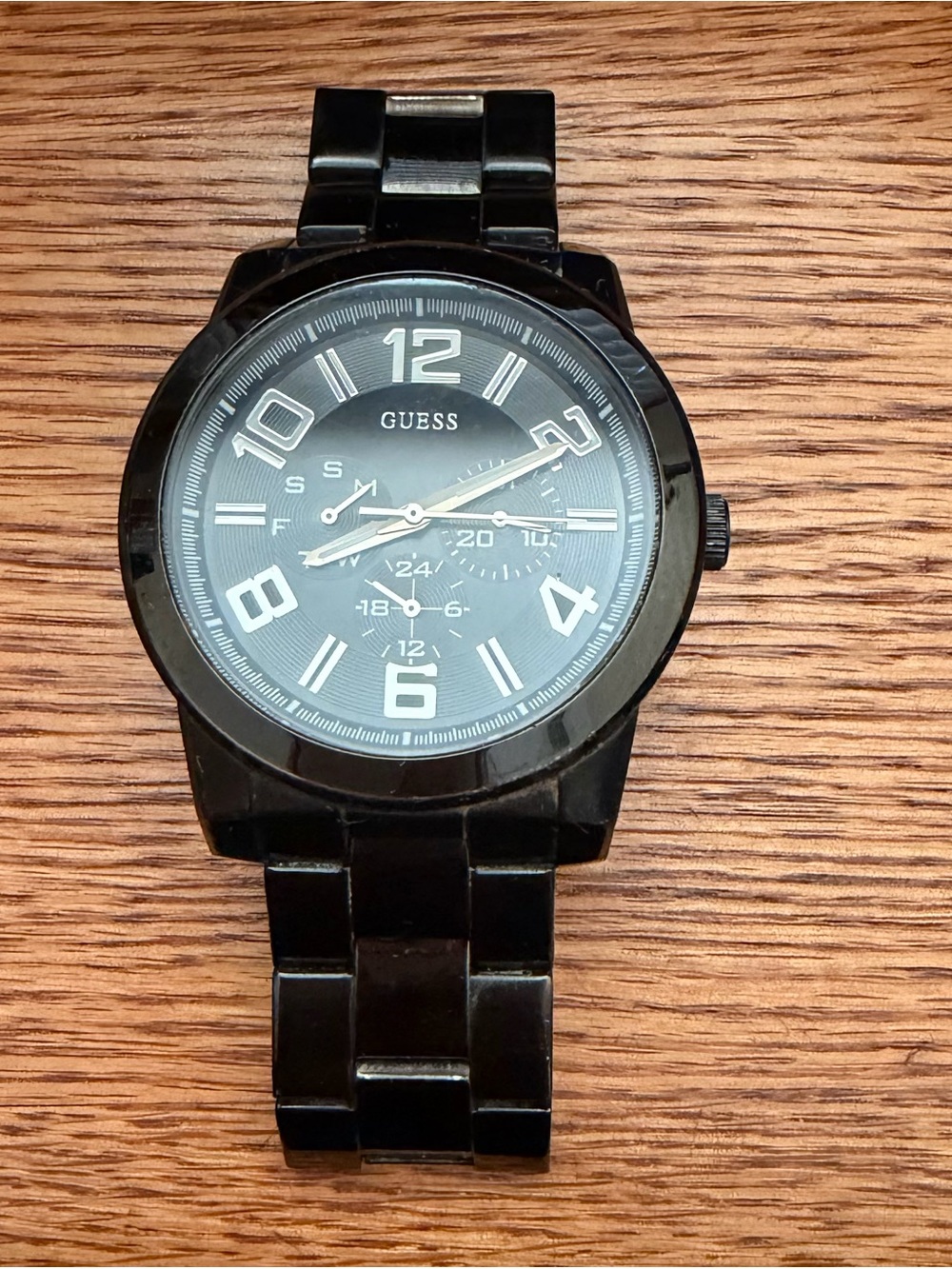 Vintage Lovely Guess Bronze Men's Bracelet Watch with White Accents